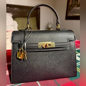 Elegant Black Handbag
